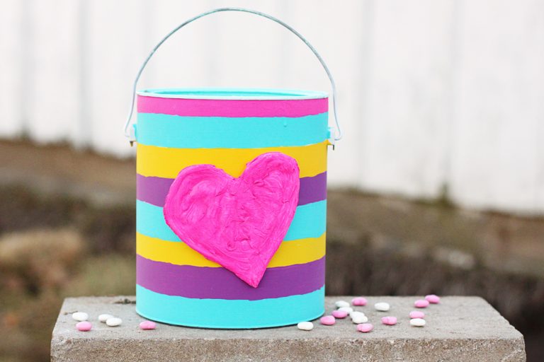 Valentine Box - Bucket