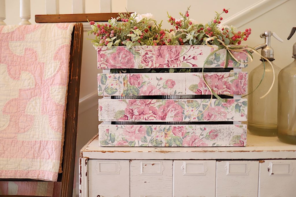 Valentine Decor - Crate